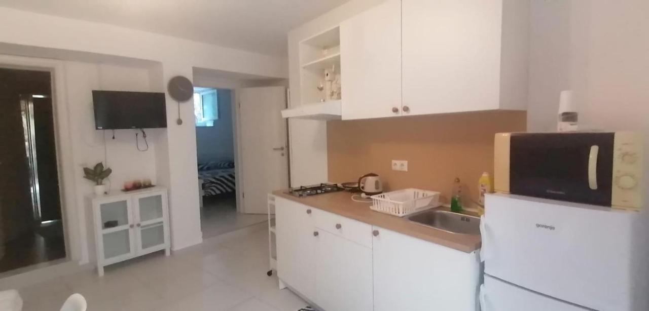 Apartmani Kristina Цриквеница Экстерьер фото