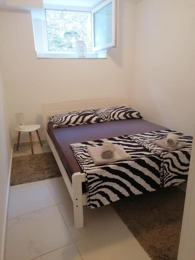Apartmani Kristina Цриквеница Экстерьер фото